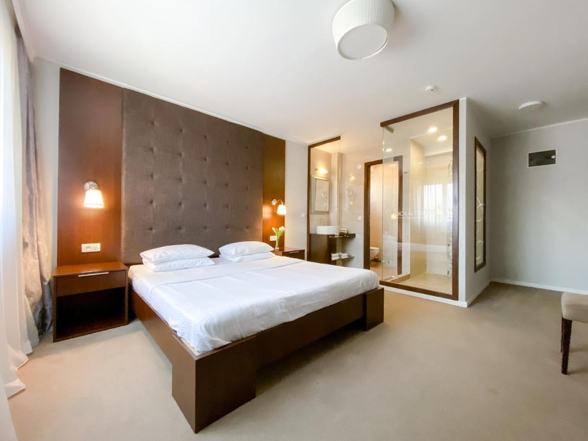 Luka De Luka Suites Belgrade Extérieur photo